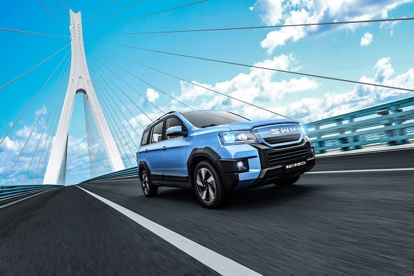 高配置实用型SUV！斯威大虎EDi与日产逍客谁更强